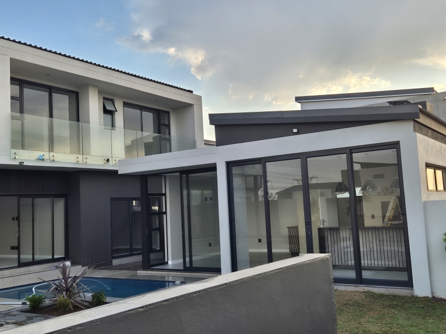 5 Bedroom Property for Sale in Midstream Heights Gauteng