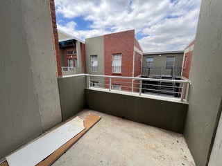 2 Bedroom Property for Sale in Buccleuch Gauteng