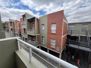 2 Bedroom Property for Sale in Buccleuch Gauteng