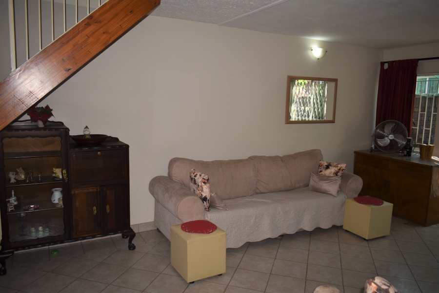 3 Bedroom Property for Sale in Garsfontein Gauteng