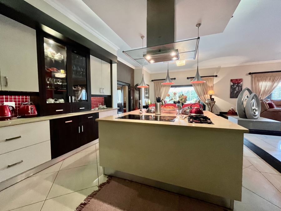 6 Bedroom Property for Sale in Silver Stream Estate Gauteng