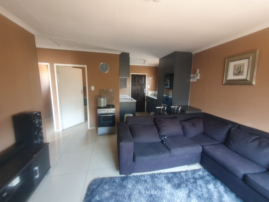 2 Bedroom Property for Sale in Savanna City Gauteng