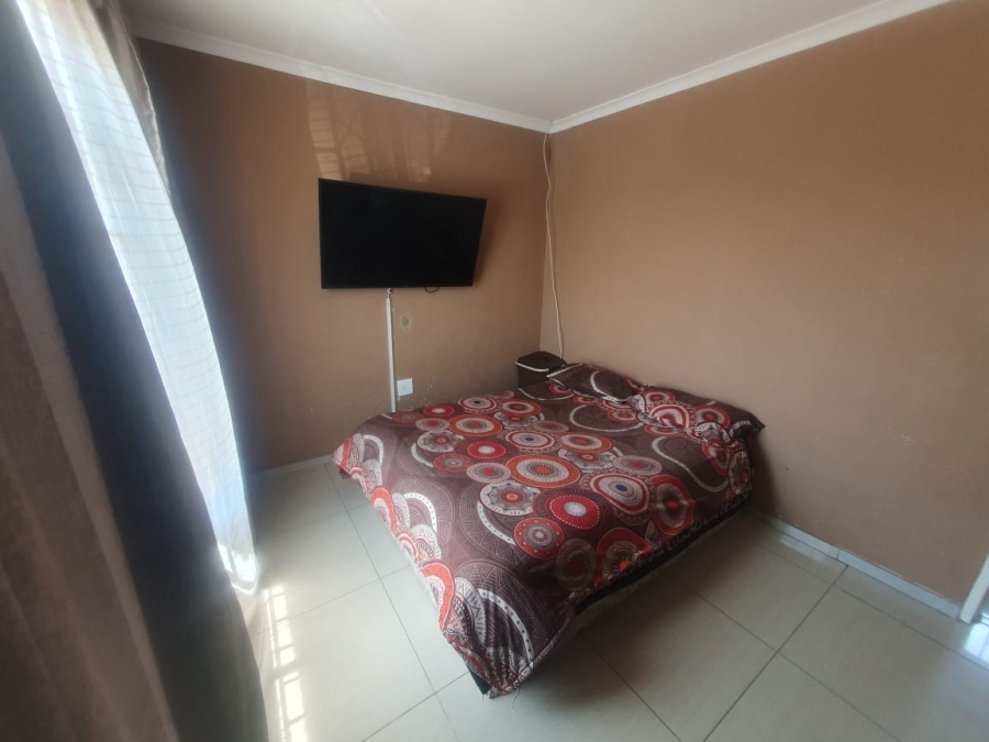 2 Bedroom Property for Sale in Savanna City Gauteng