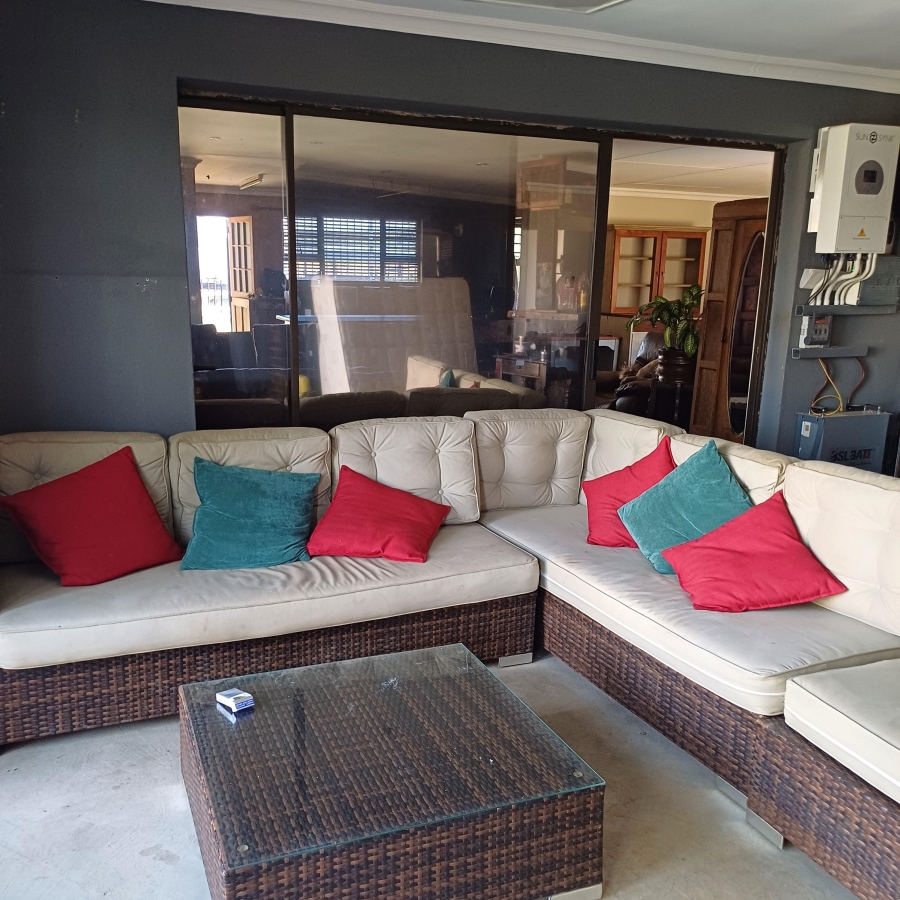 3 Bedroom Property for Sale in Buyscelia Gauteng