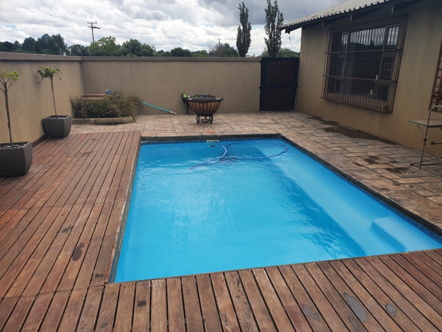 3 Bedroom Property for Sale in Buyscelia Gauteng