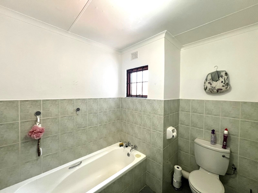 3 Bedroom Property for Sale in Liefde en Vrede Gauteng