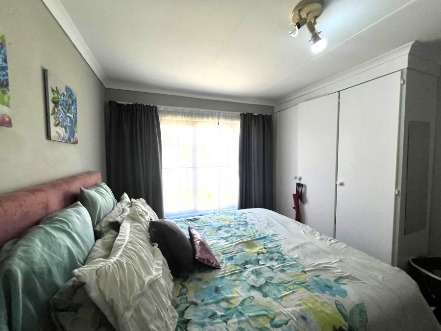 3 Bedroom Property for Sale in Liefde en Vrede Gauteng