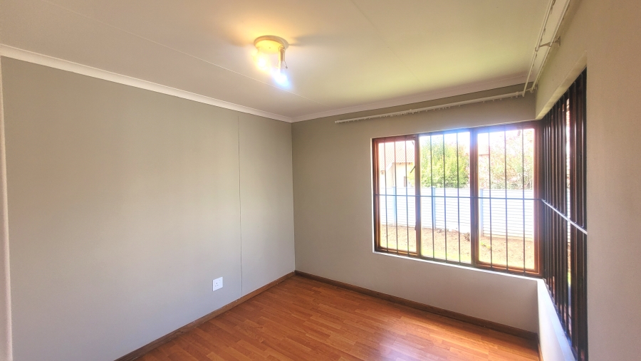 3 Bedroom Property for Sale in Liefde en Vrede Gauteng