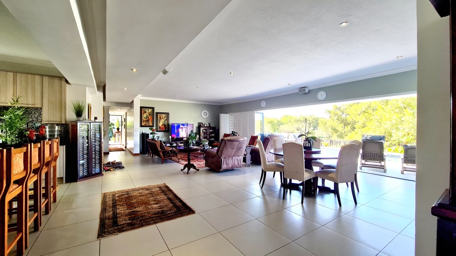 5 Bedroom Property for Sale in Leeuwfontein Gauteng