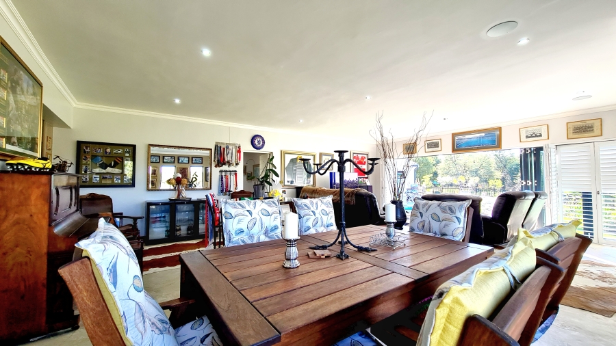 5 Bedroom Property for Sale in Leeuwfontein Gauteng