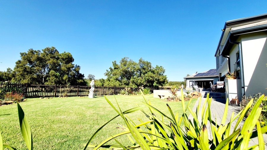 5 Bedroom Property for Sale in Leeuwfontein Gauteng