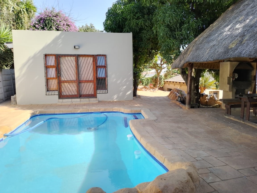 5 Bedroom Property for Sale in Proclamation Hill Gauteng