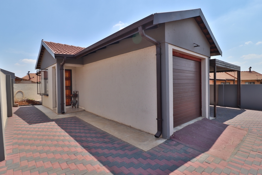 3 Bedroom Property for Sale in Leachville Ext 2 Gauteng