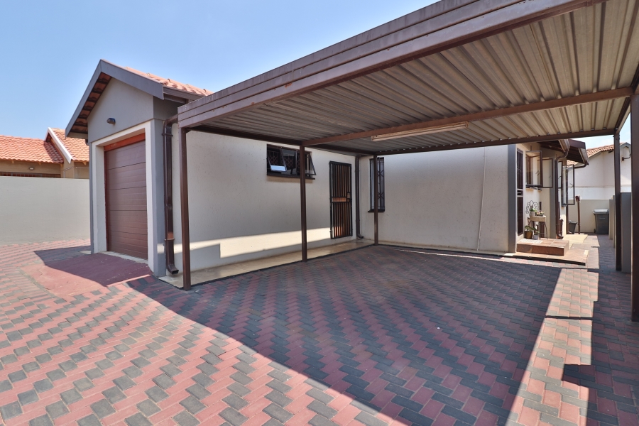 3 Bedroom Property for Sale in Leachville Ext 2 Gauteng