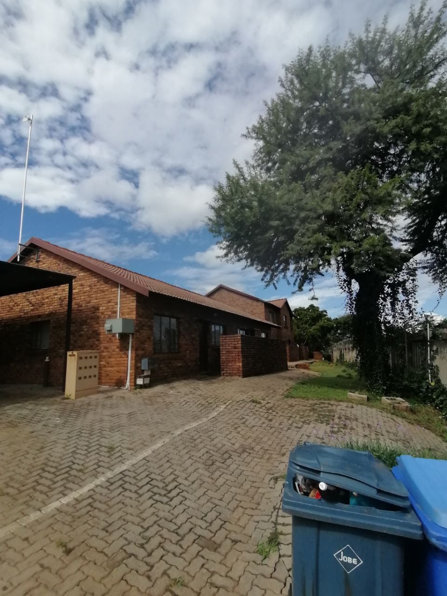 5 Bedroom Property for Sale in Meyerton South Gauteng