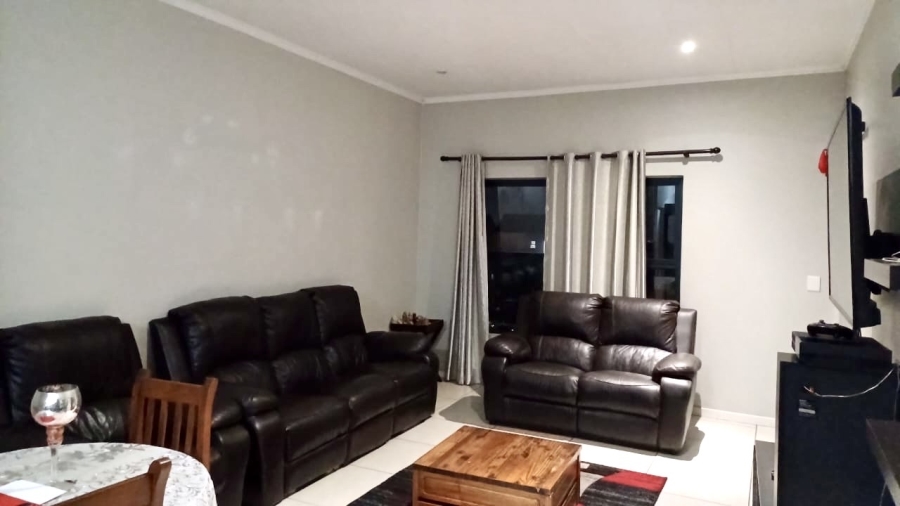 2 Bedroom Property for Sale in Greenstone Ridge Gauteng