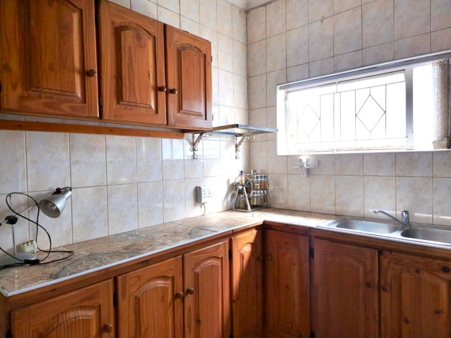 4 Bedroom Property for Sale in Larrendale Gauteng