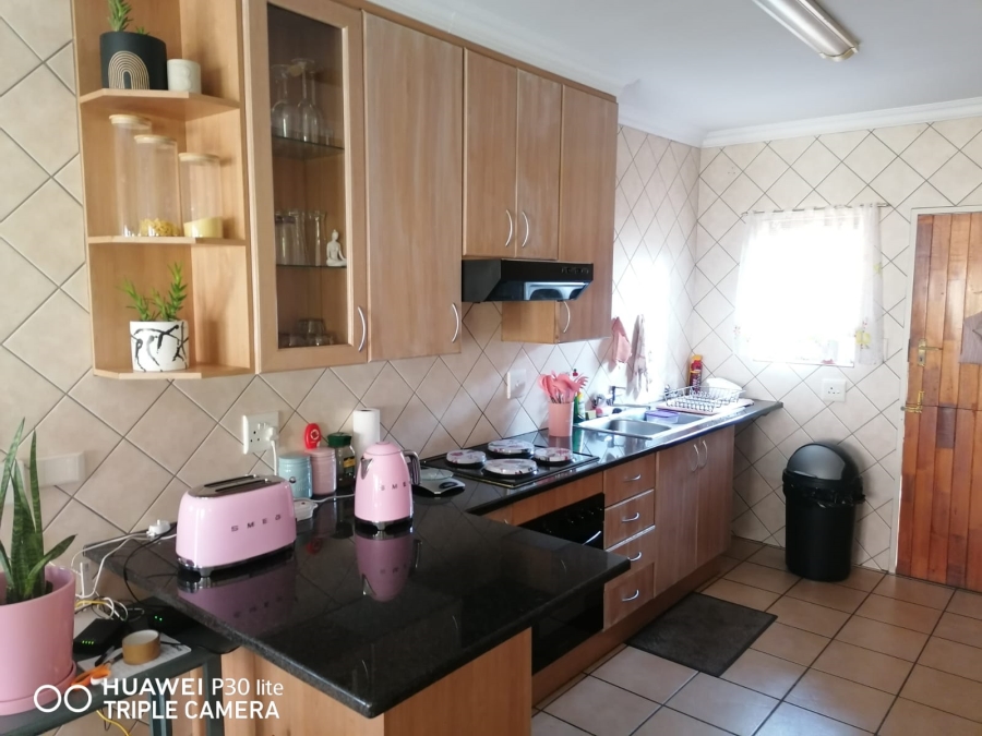 To Let 2 Bedroom Property for Rent in Willow Park Manor Gauteng