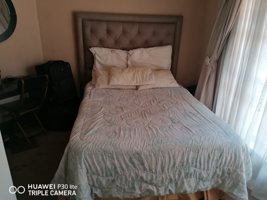 To Let 2 Bedroom Property for Rent in La Montagne Gauteng