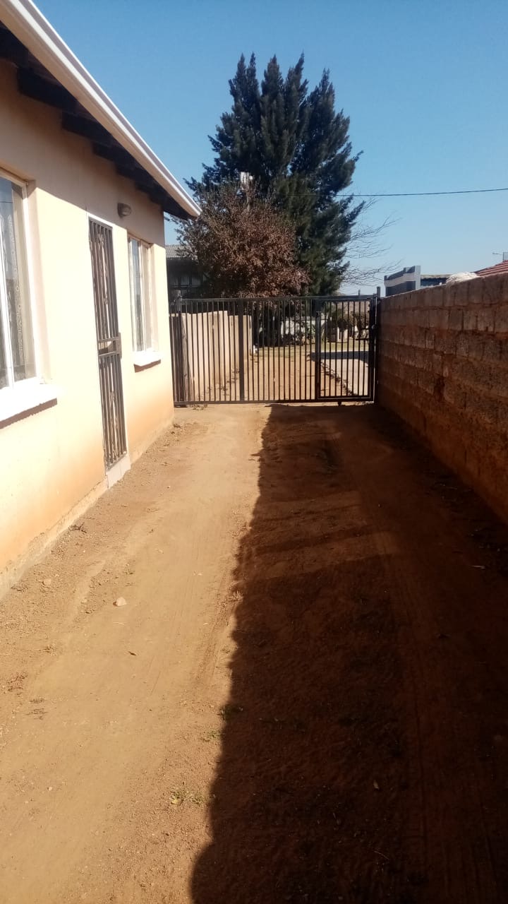 2 Bedroom Property for Sale in Windmill Park Gauteng