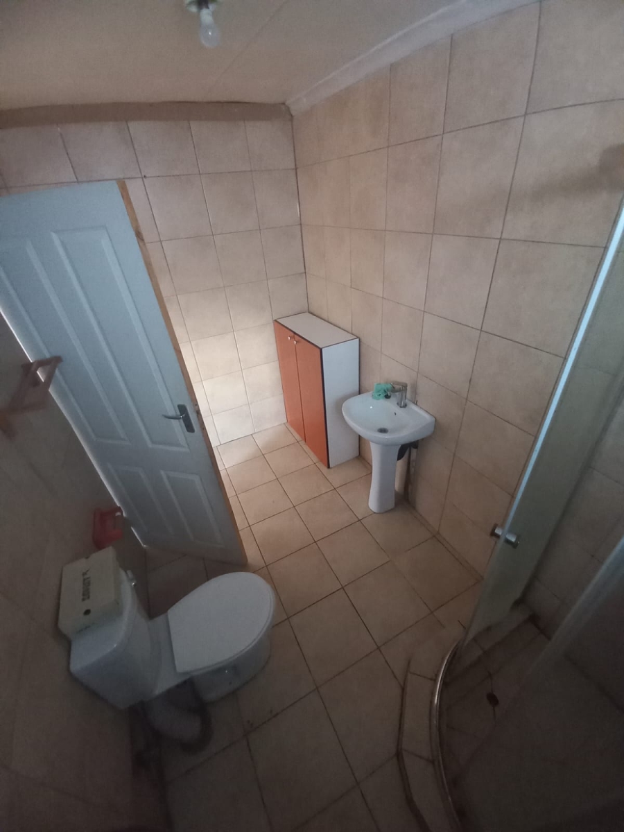 To Let 1 Bedroom Property for Rent in Sophiatown Gauteng