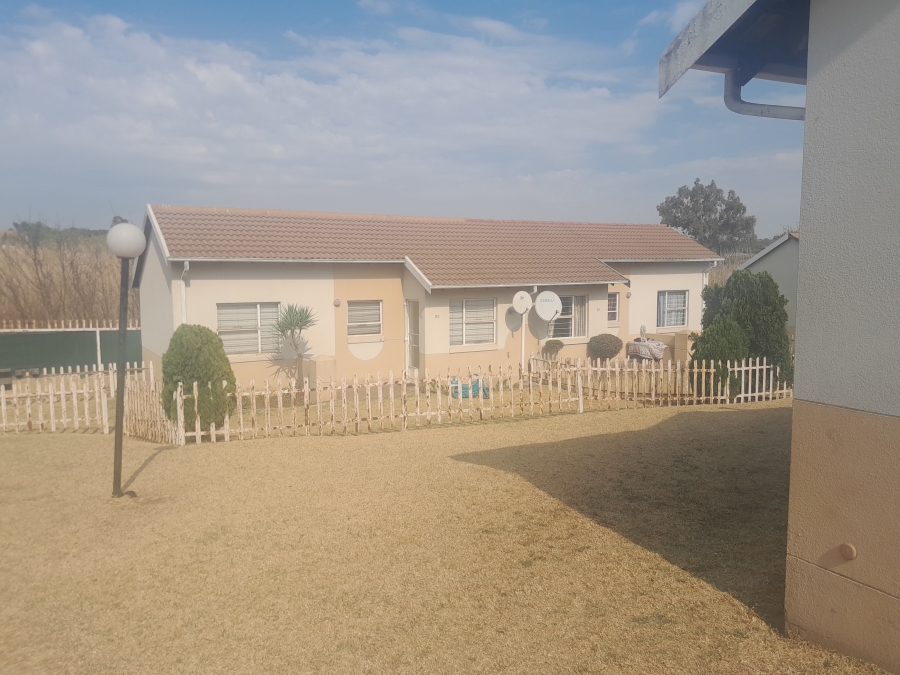 2 Bedroom Property for Sale in Rembrandt Park Gauteng