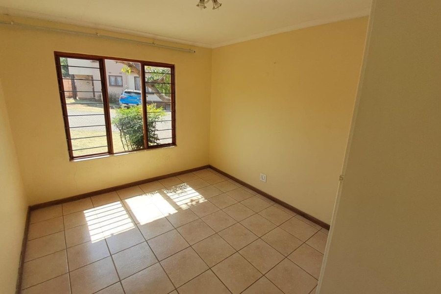 2 Bedroom Property for Sale in Liefde en Vrede Gauteng