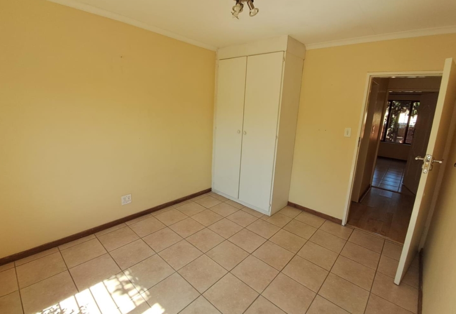 2 Bedroom Property for Sale in Liefde en Vrede Gauteng