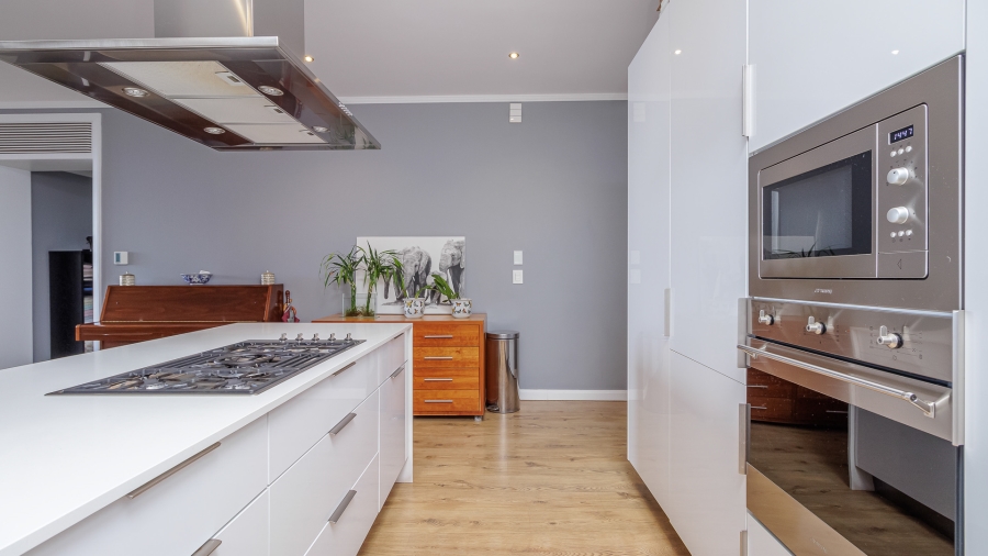 2 Bedroom Property for Sale in Morningside Gauteng