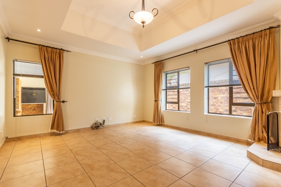 3 Bedroom Property for Sale in Beyers Park Gauteng