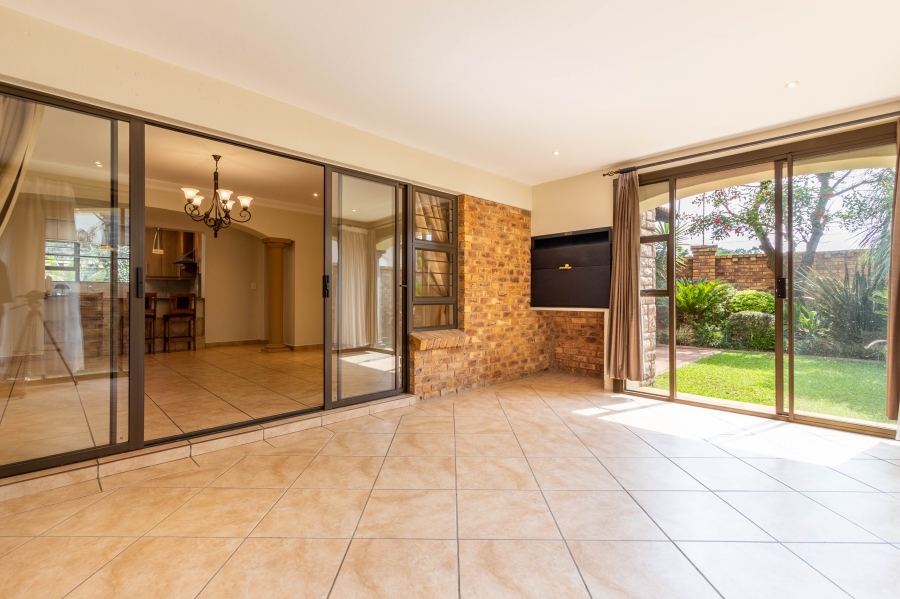 3 Bedroom Property for Sale in Beyers Park Gauteng