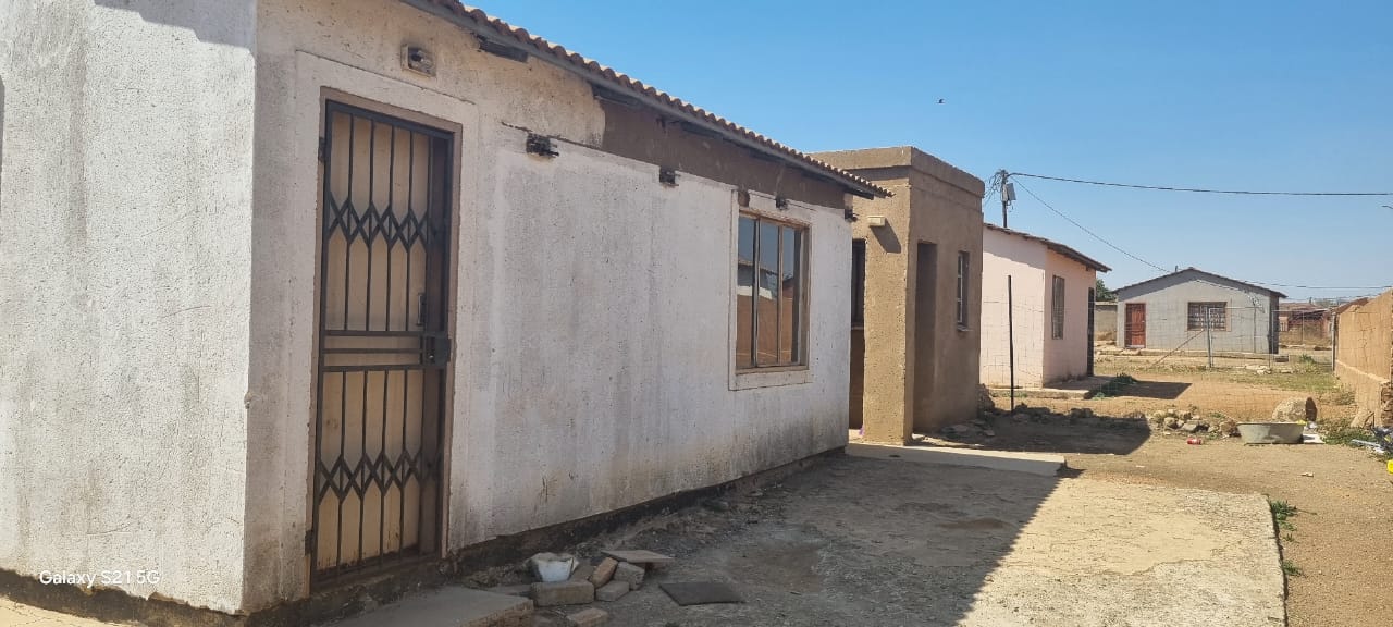 2 Bedroom Property for Sale in Pretoria West Gauteng