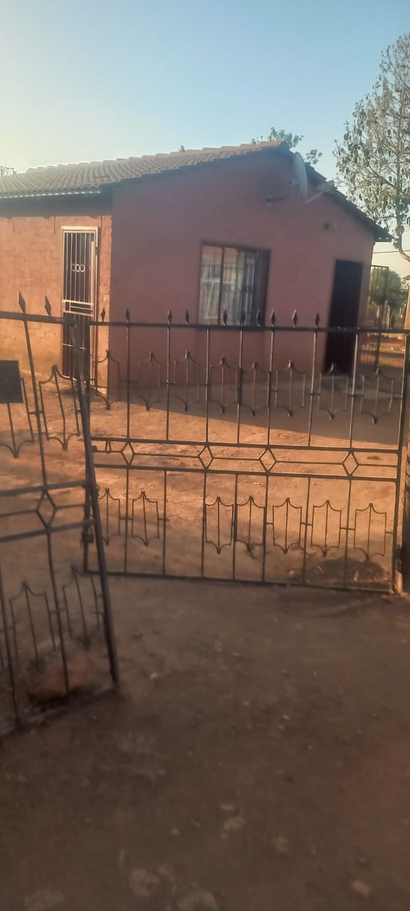 2 Bedroom Property for Sale in Pretoria West Gauteng