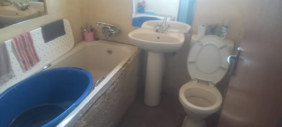 2 Bedroom Property for Sale in Pretoria West Gauteng