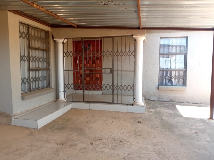 2 Bedroom Property for Sale in Pretoria West Gauteng