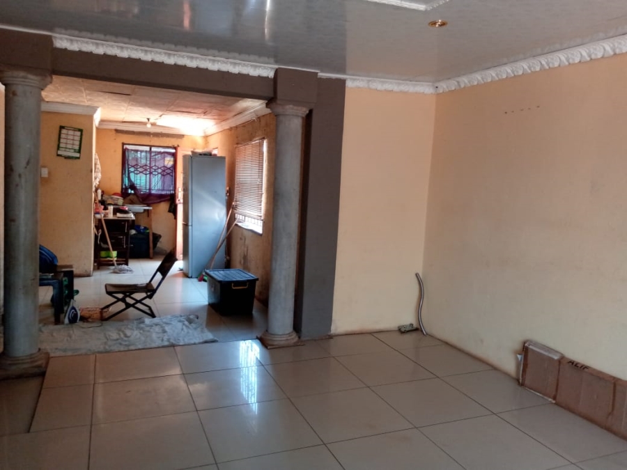 2 Bedroom Property for Sale in Pretoria West Gauteng