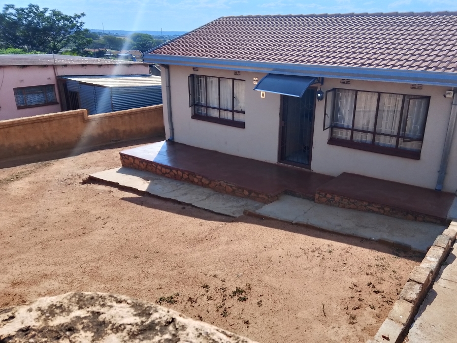 2 Bedroom Property for Sale in Pretoria West Gauteng