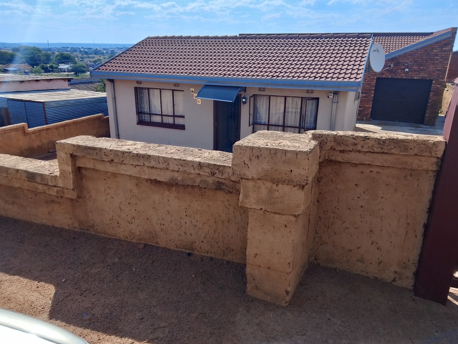 2 Bedroom Property for Sale in Pretoria West Gauteng