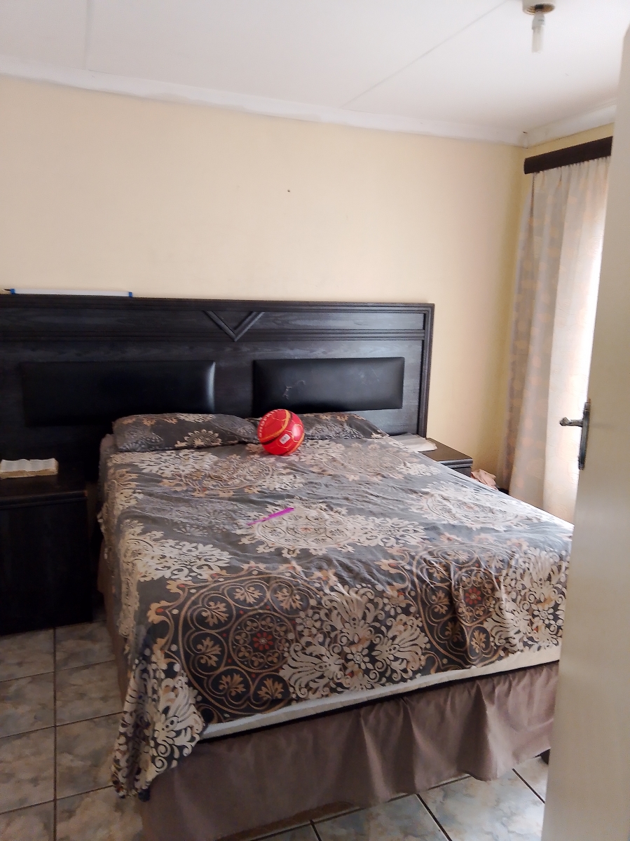 2 Bedroom Property for Sale in Pretoria West Gauteng