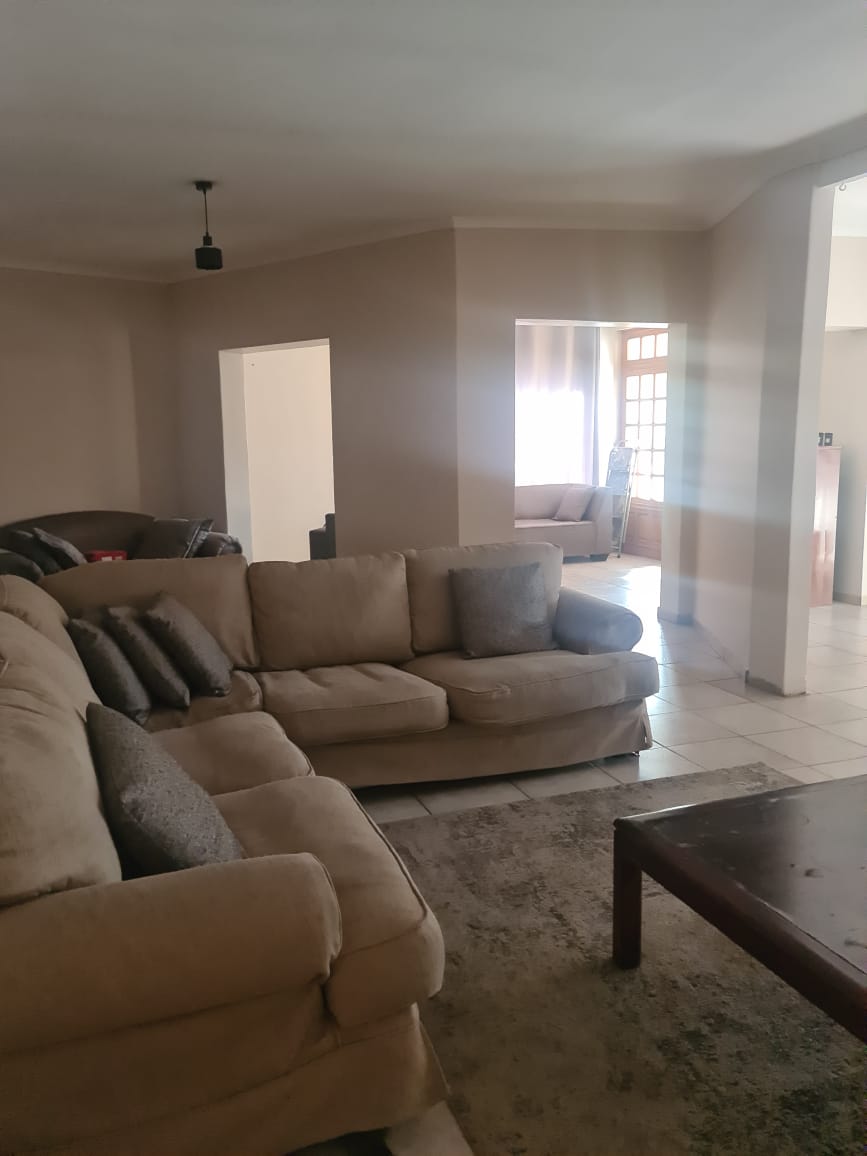 6 Bedroom Property for Sale in La Montagne Gauteng