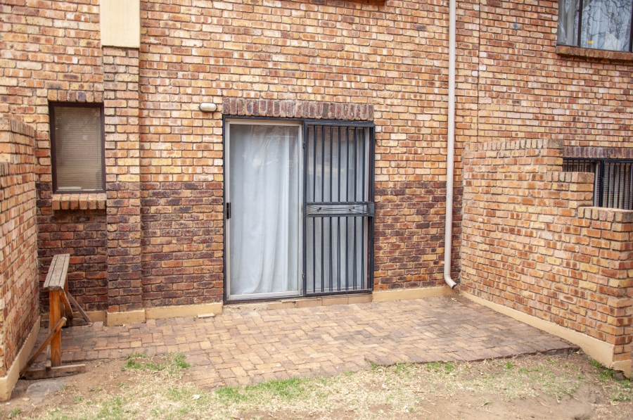 2 Bedroom Property for Sale in Halfway Gardens Gauteng