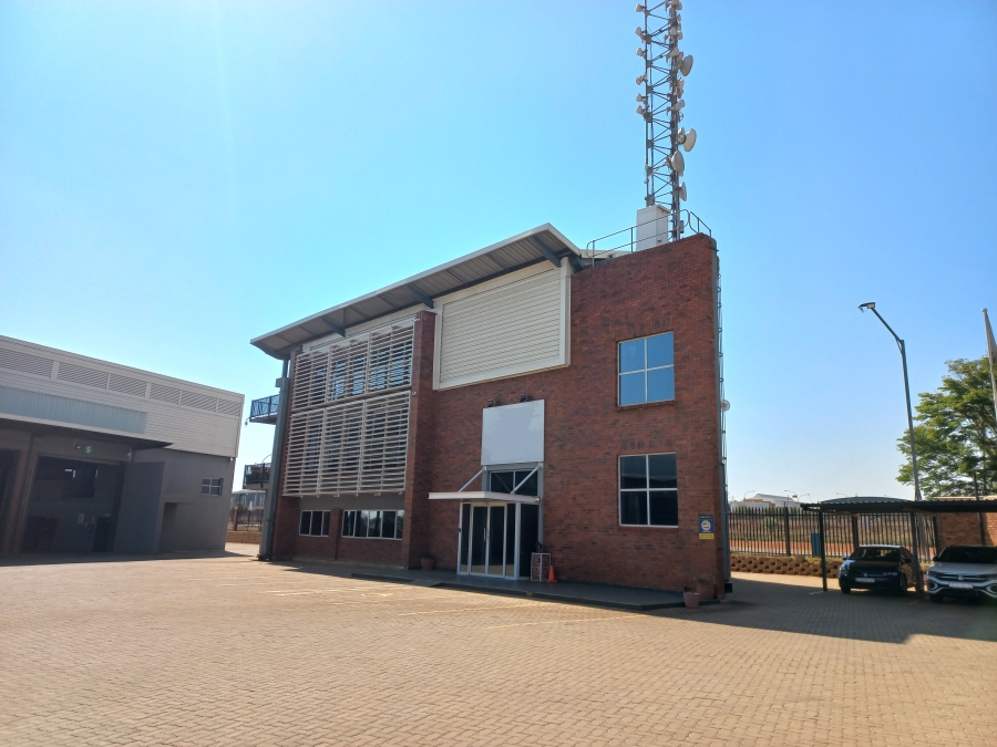 To Let commercial Property for Rent in Clayville Gauteng