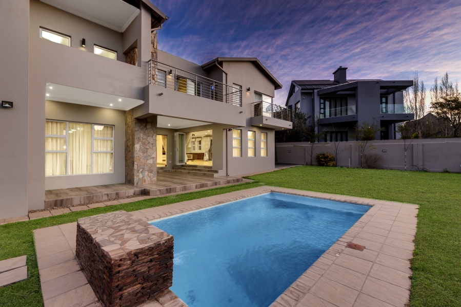 To Let 5 Bedroom Property for Rent in Helderfontein Estate Gauteng