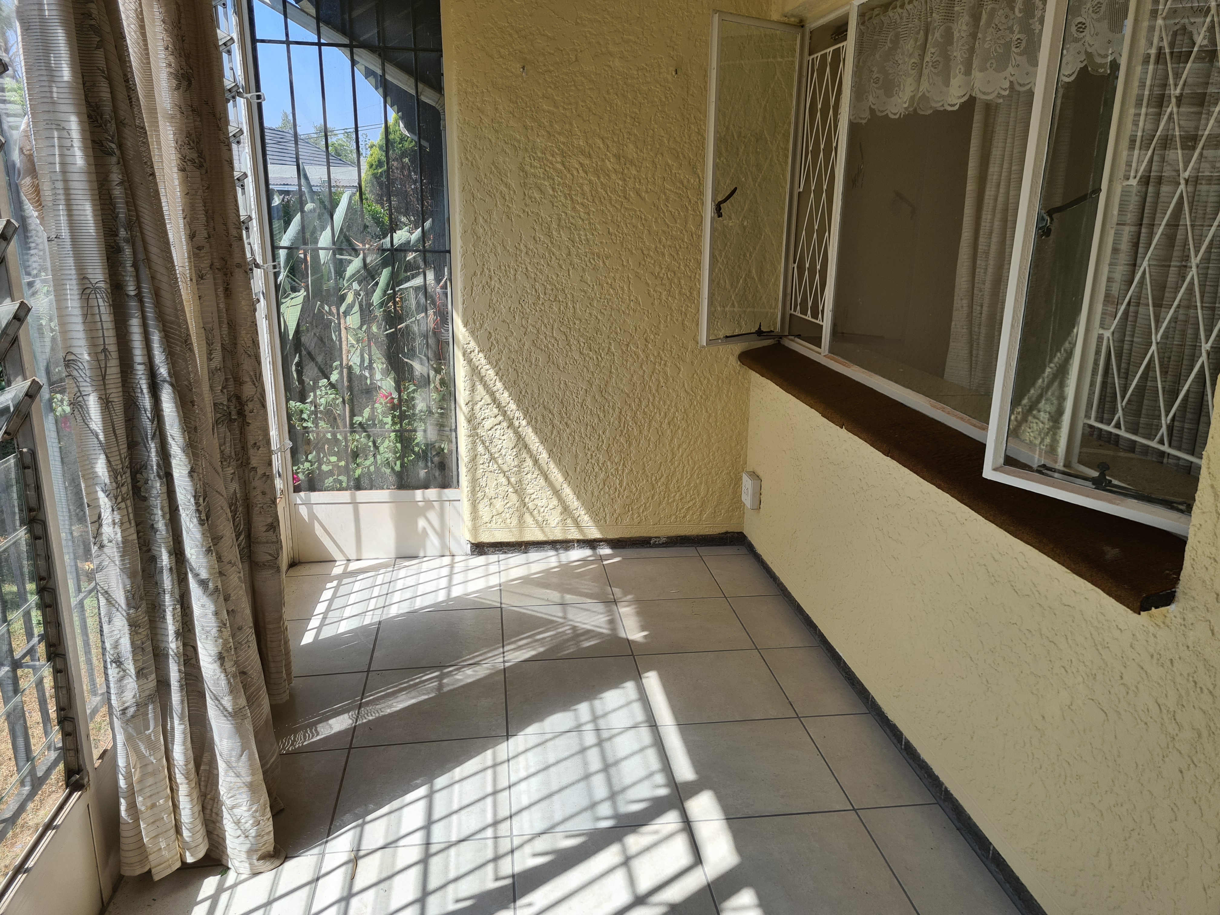 To Let 3 Bedroom Property for Rent in Montgomery Park Gauteng