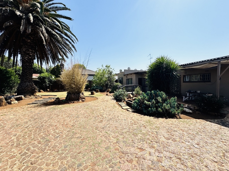 4 Bedroom Property for Sale in Kibler Park Gauteng