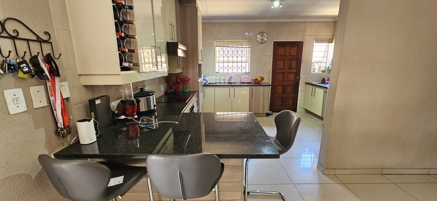 3 Bedroom Property for Sale in Elandshaven Gauteng