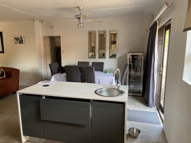 4 Bedroom Property for Sale in Buurendal Gauteng