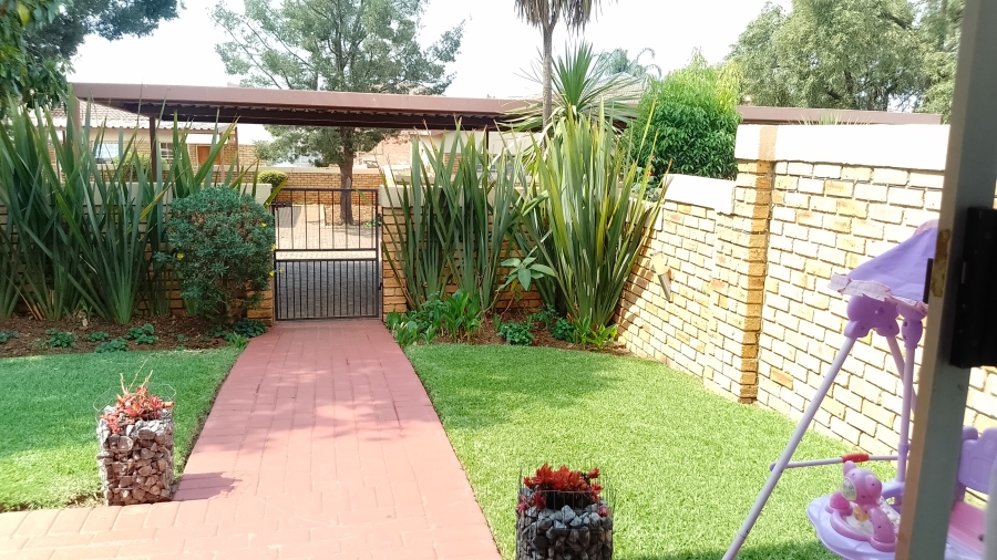 To Let 2 Bedroom Property for Rent in Celtisdal Gauteng