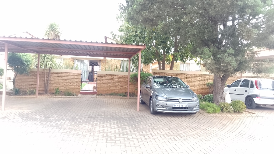 To Let 2 Bedroom Property for Rent in Celtisdal Gauteng