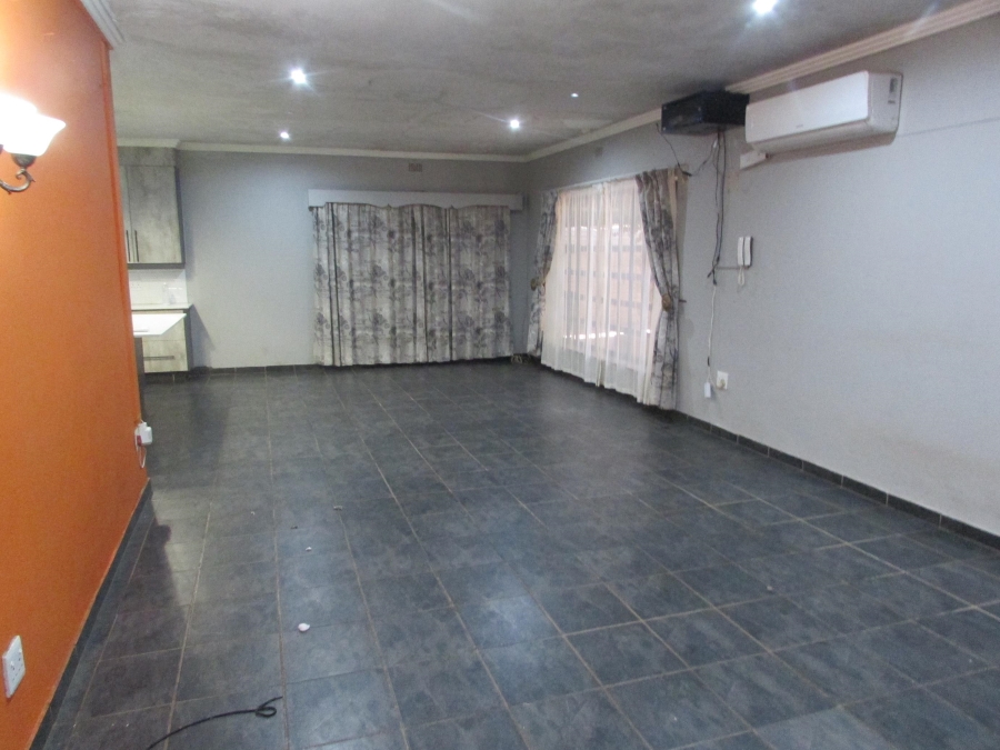 3 Bedroom Property for Sale in Greenhills Gauteng